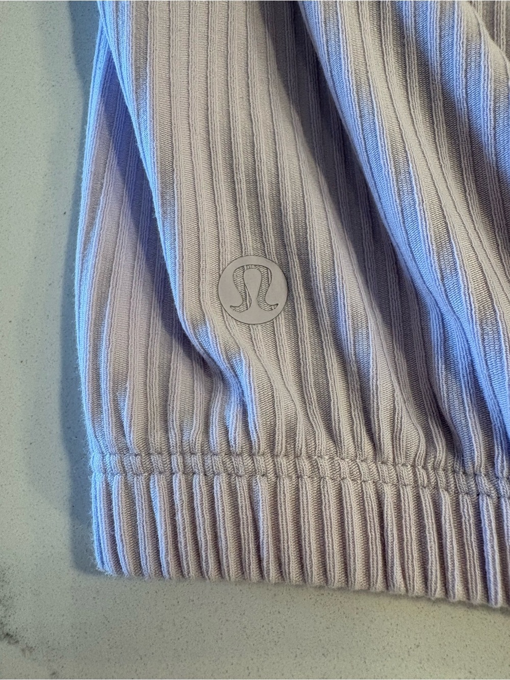 Lululemon LA Cap Sleeve Crop Tee ~ 4 ~ Lavender Dew - Picture 5 of 11